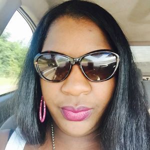 Meet your Posher, Cynthia